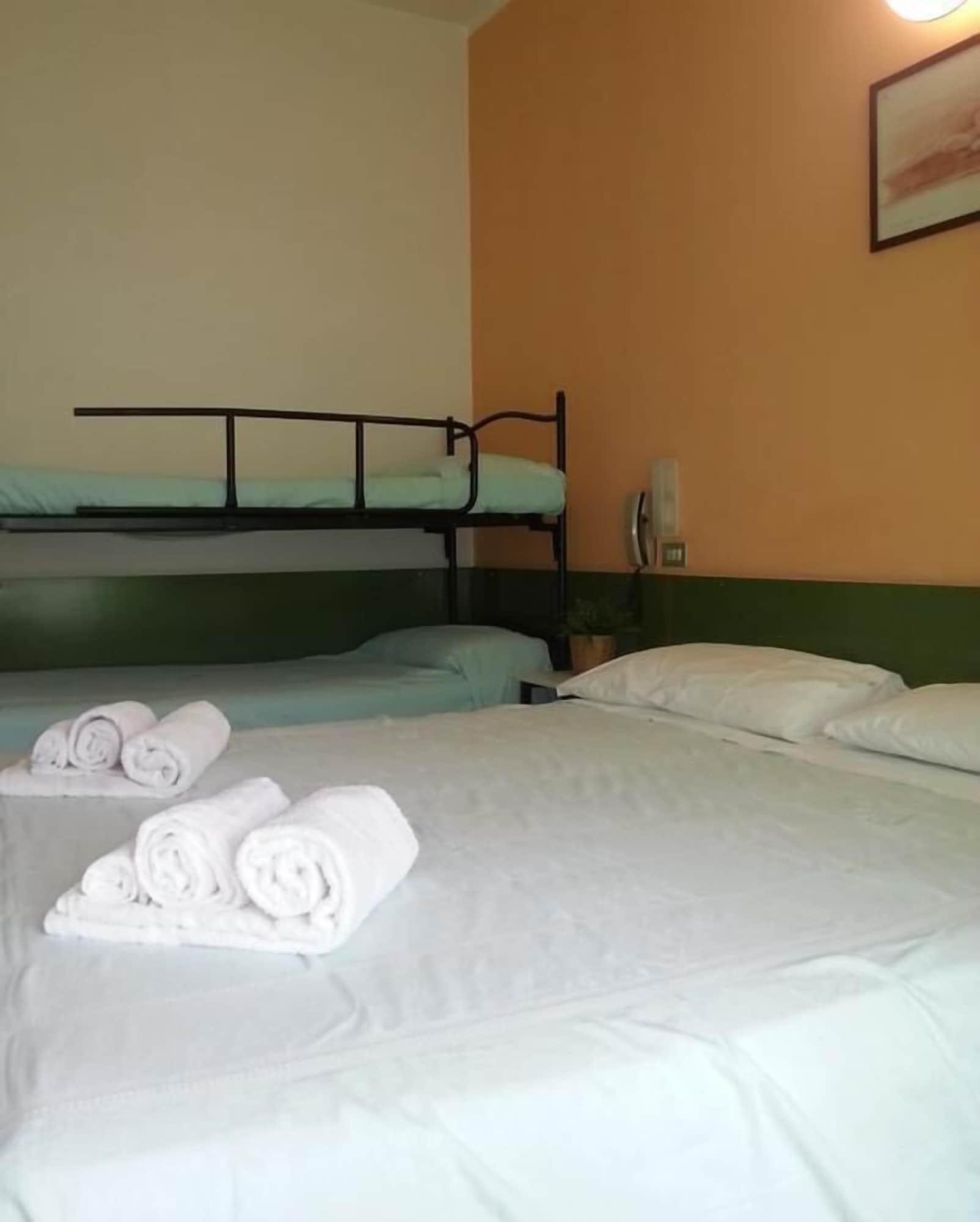 Hotel Nova Dhely Ρίμινι Εξωτερικό φωτογραφία