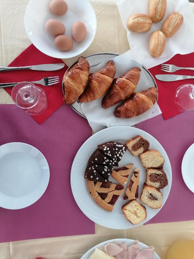 Hotel Nova Dhely Ρίμινι Εξωτερικό φωτογραφία